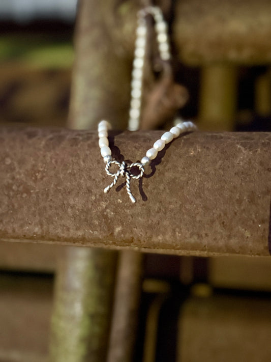 Pearly Bow Necklace